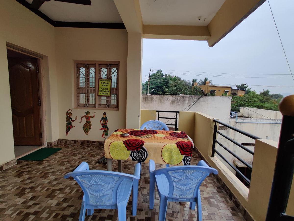 האמפי Vinod Home Villa מראה חיצוני תמונה